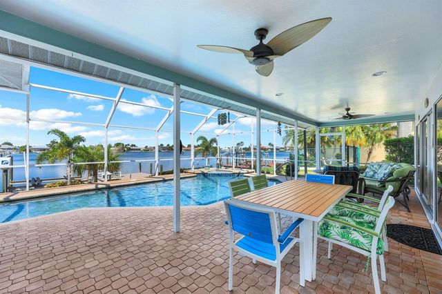 719 EL DORADO PARKWAY W, Cape Coral, FL 33914