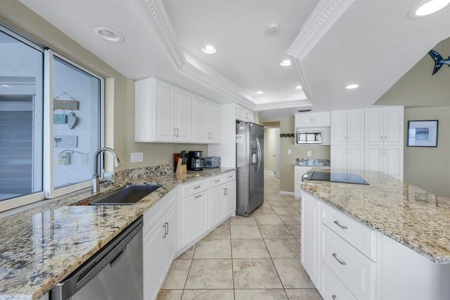719 EL DORADO PARKWAY W, Cape Coral, FL 33914