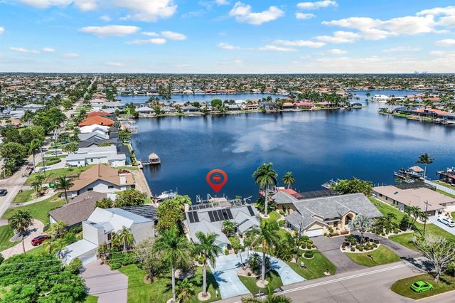 719 EL DORADO PARKWAY W, Cape Coral, FL 33914