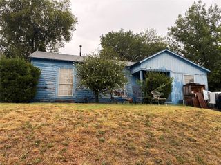 912 Sycamore Terrace, Fort Worth, TX 76104