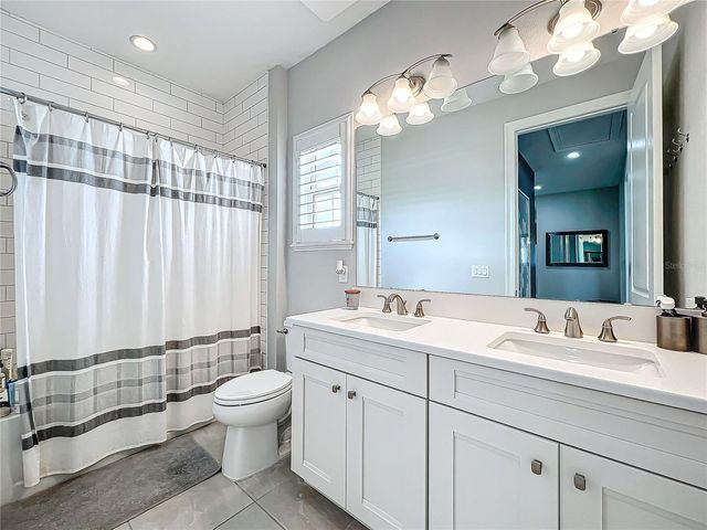 8216 TOPSAIL PLACE, Winter Garden, FL 34787