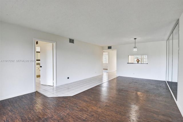701 SW 128th Avenue 310F, Pembroke Pines, FL 33027