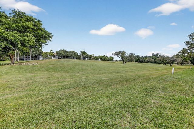 701 SW 128th Avenue 310F, Pembroke Pines, FL 33027