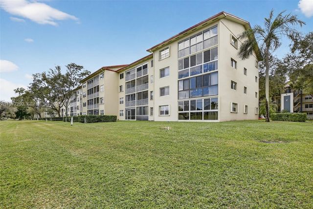 701 SW 128th Avenue 310F, Pembroke Pines, FL 33027