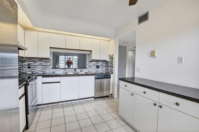 701 SW 128th Avenue 310F, Pembroke Pines, FL 33027