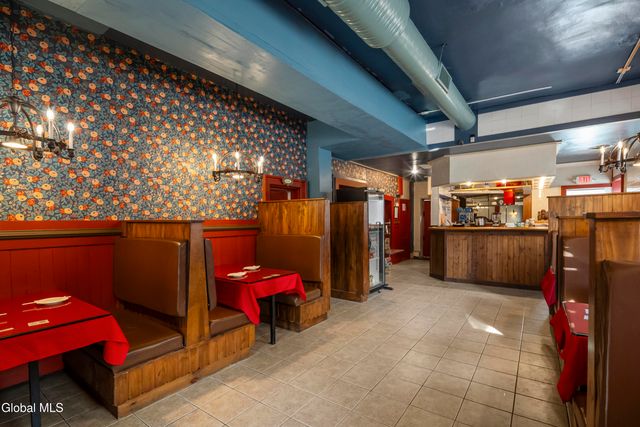 1 14th Street, Troy, NY 12180