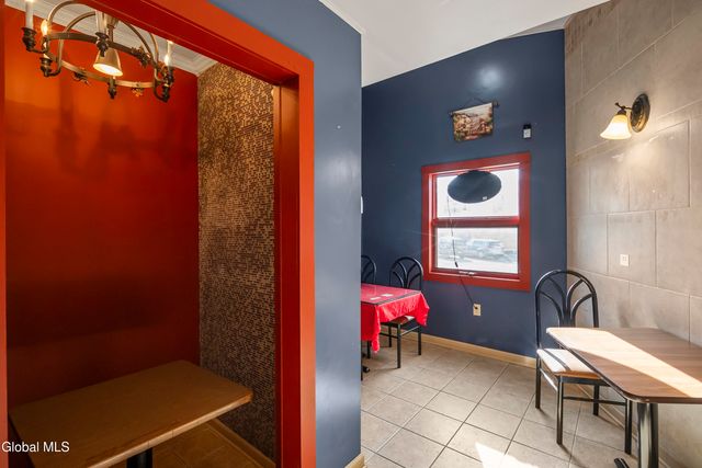 1 14th Street, Troy, NY 12180