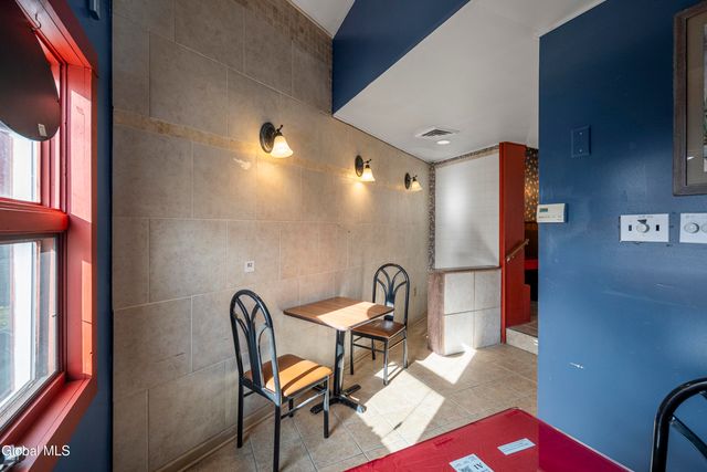 1 14th Street, Troy, NY 12180