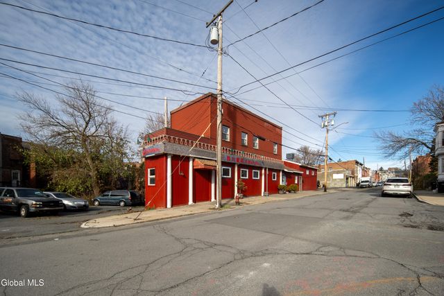 1 14th Street, Troy, NY 12180