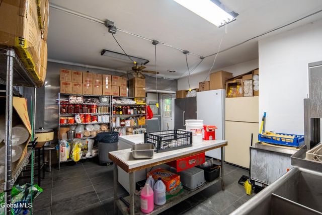 1 14th Street, Troy, NY 12180