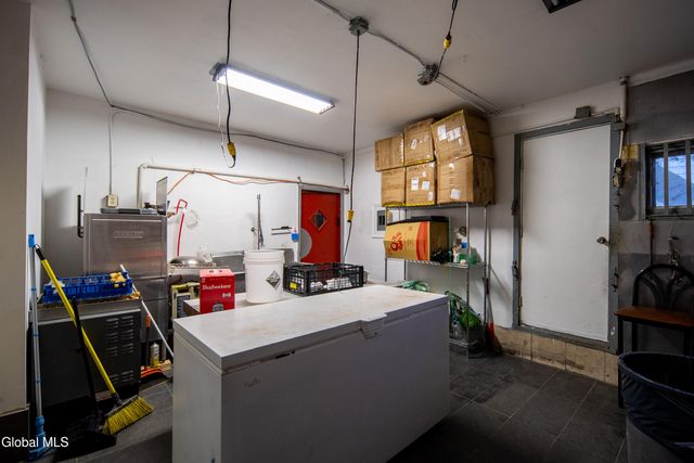 1 14th Street, Troy, NY 12180