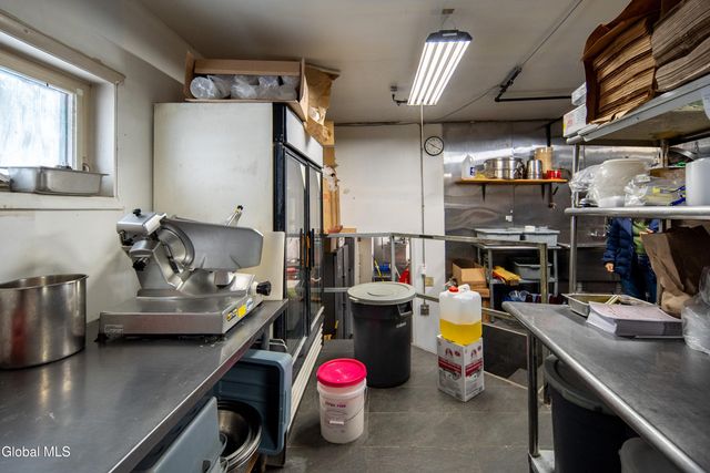 1 14th Street, Troy, NY 12180