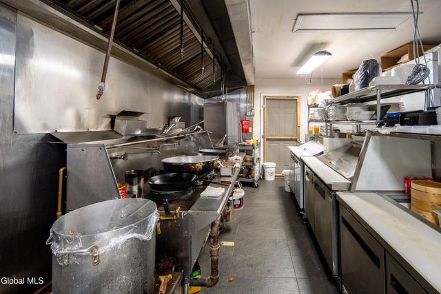 1 14th Street, Troy, NY 12180