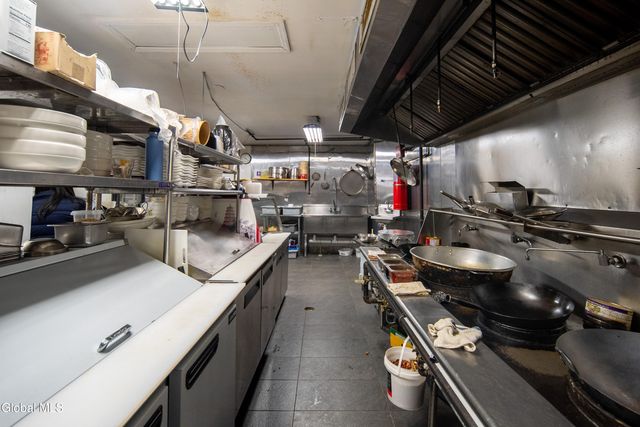 1 14th Street, Troy, NY 12180