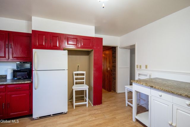 1 14th Street, Troy, NY 12180