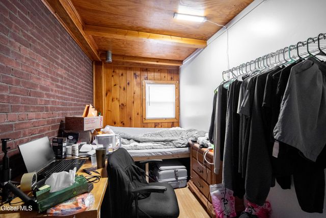 1 14th Street, Troy, NY 12180