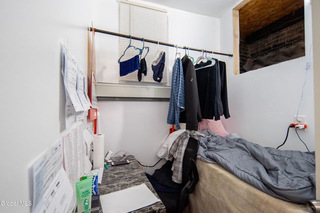 1 14th Street, Troy, NY 12180