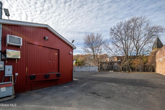 1 14th Street, Troy, NY 12180