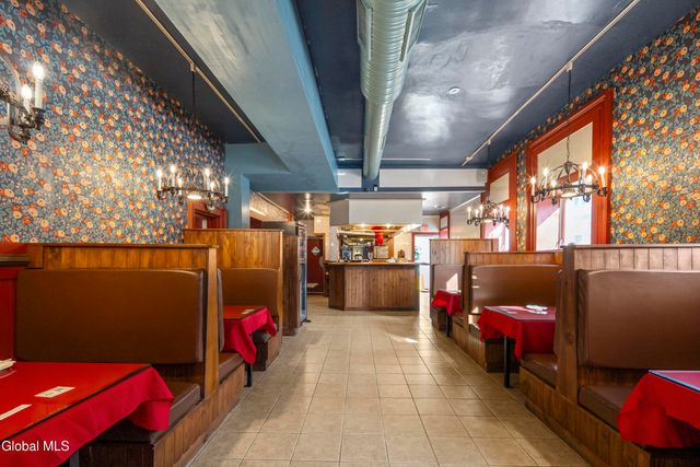 1 14th Street, Troy, NY 12180