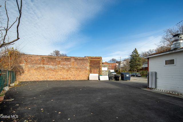 1 14th Street, Troy, NY 12180