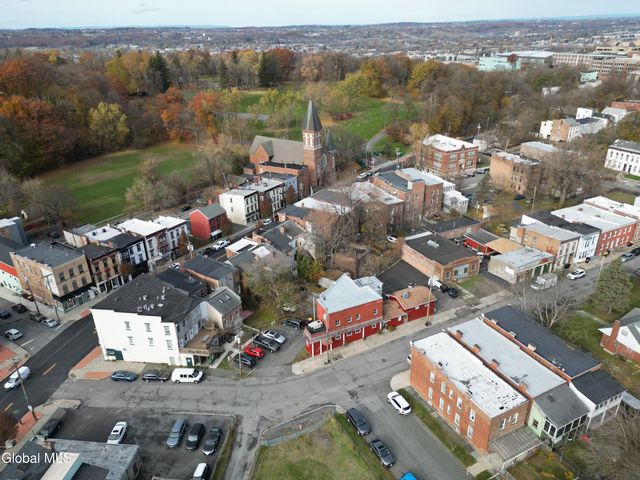 1 14th Street, Troy, NY 12180