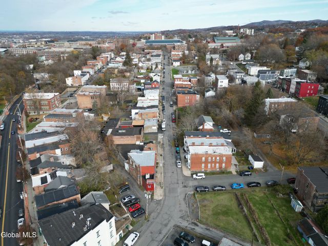 1 14th Street, Troy, NY 12180