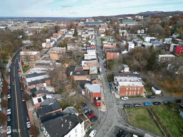 1 14th Street, Troy, NY 12180