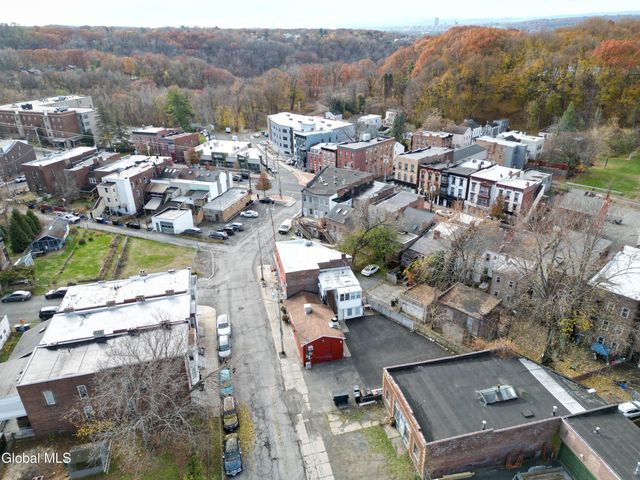 1 14th Street, Troy, NY 12180