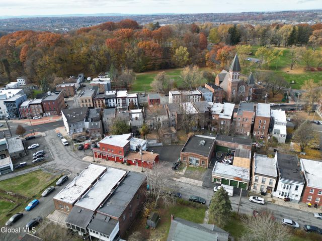 1 14th Street, Troy, NY 12180