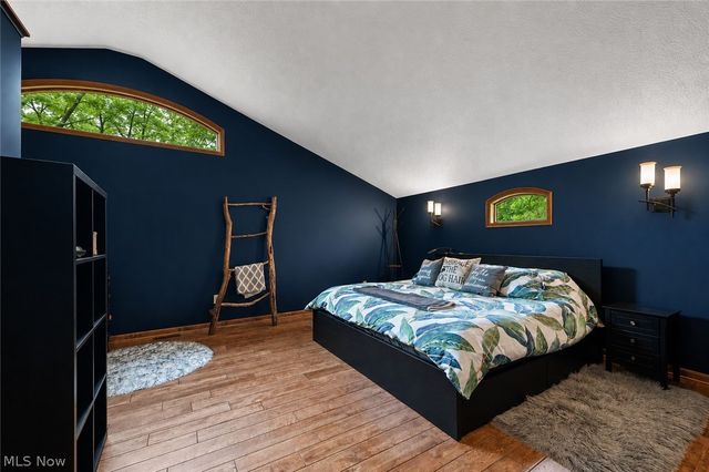 107 Hilltop Drive, Amherst, OH 44001