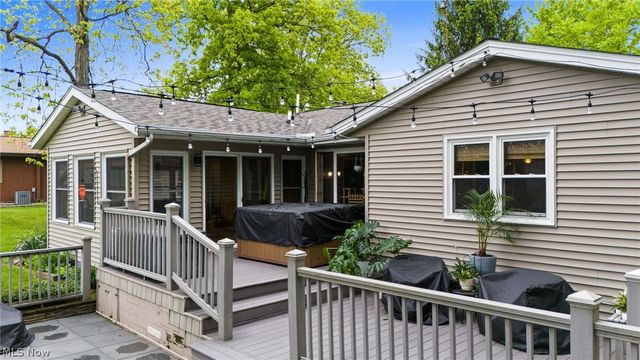107 Hilltop Drive, Amherst, OH 44001