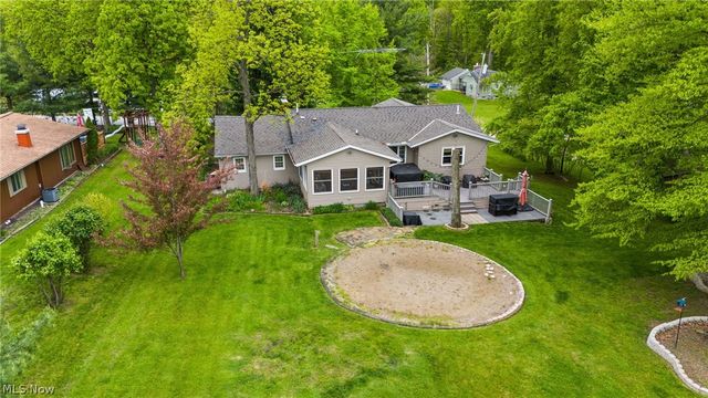 107 Hilltop Drive, Amherst, OH 44001