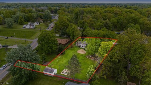 107 Hilltop Drive, Amherst, OH 44001