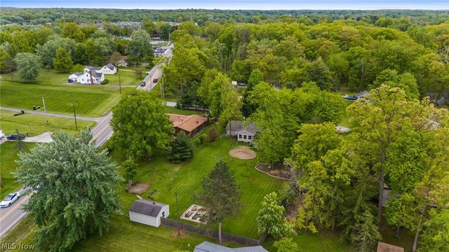 107 Hilltop Drive, Amherst, OH 44001