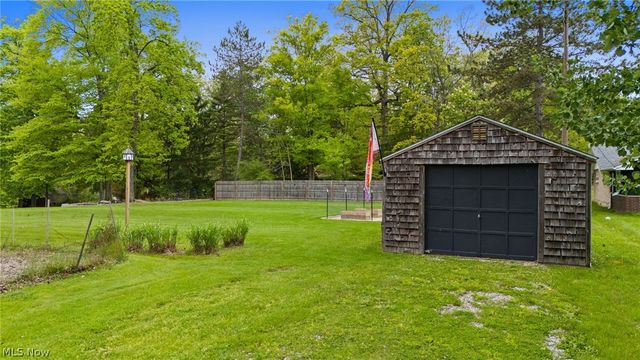 107 Hilltop Drive, Amherst, OH 44001