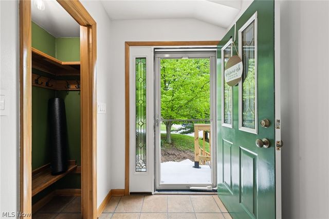 107 Hilltop Drive, Amherst, OH 44001