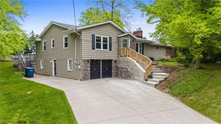 107 Hilltop Drive, Amherst, OH 44001