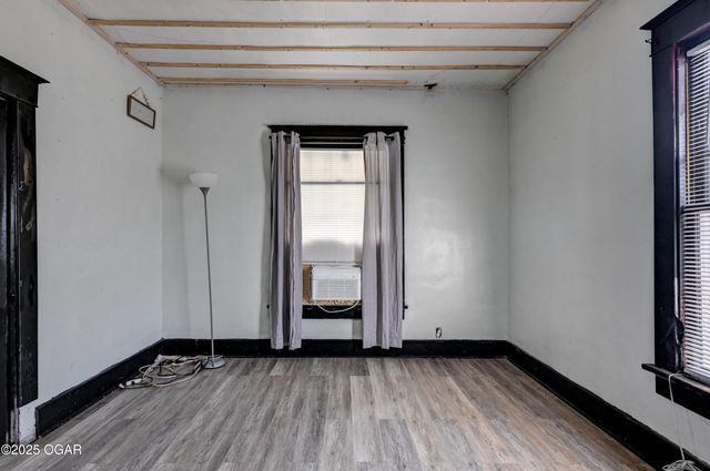 611 E Hill Street, Joplin, MO 64801