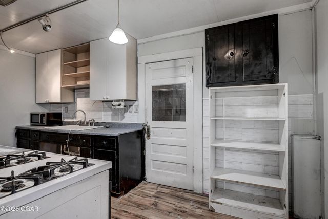 611 E Hill Street, Joplin, MO 64801