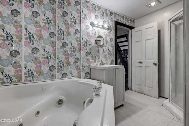 611 E Hill Street, Joplin, MO 64801