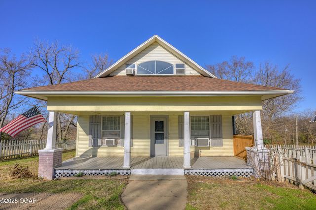 611 E Hill Street, Joplin, MO 64801