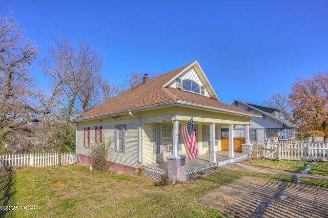 611 E Hill Street, Joplin, MO 64801