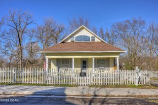 611 E Hill Street, Joplin, MO 64801