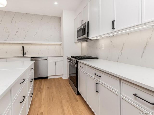 43 Calton Road 2J, New Rochelle, NY 10804