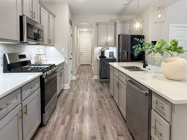 560 TUCKER VIEW DR, Cordova, TN 38018