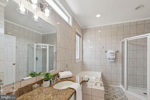 2403 CHRISTIAN ST, Philadelphia, PA 19146