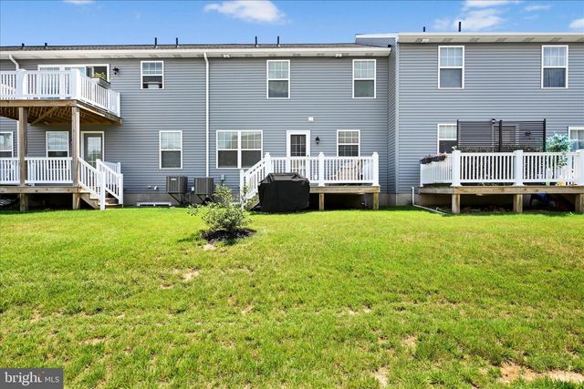 239 HIGHLAND COURT, Annville, PA 17003