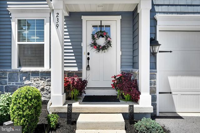 239 HIGHLAND COURT, Annville, PA 17003
