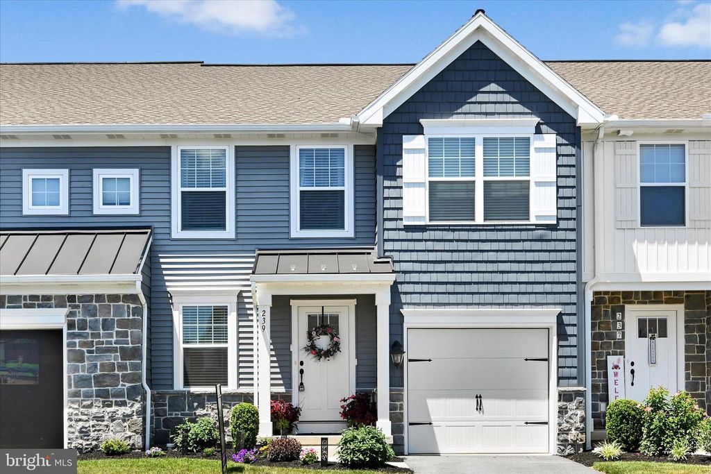 239 HIGHLAND COURT, Annville, PA 17003