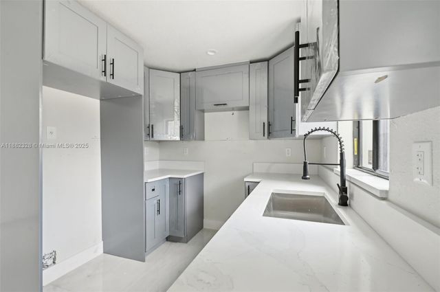 10344 NW 29th Ave 10344, Miami, FL 33147